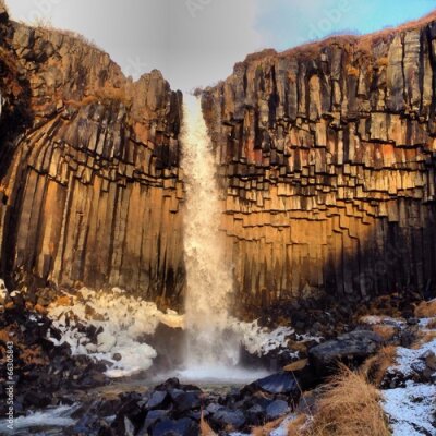 Fototapete Isländischer Wasserfall