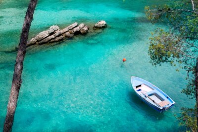 Fototapete Klares Meer und Boot auf Mallorca