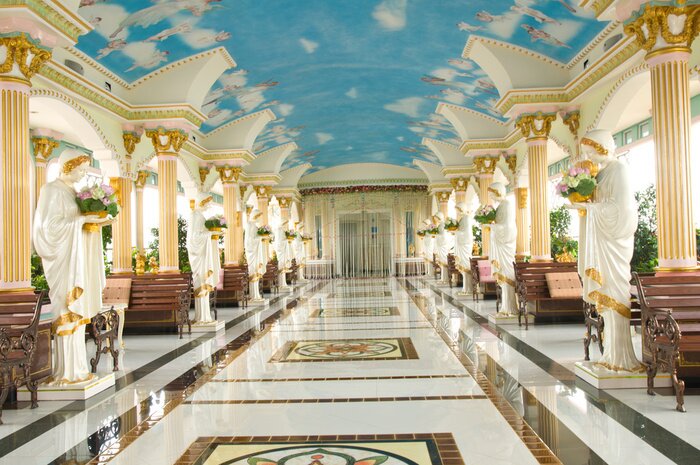 Fototapete Klassische Säulen bei himmelblauem Gewölbe