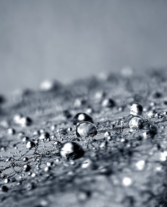 Fototapete Komposition silberner Tropfen