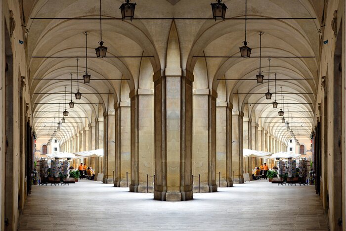 Fototapete Kreuzgang mit Säulen 3D Effekt