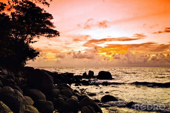 Fototapete Landschaft mit Sonnenuntergang am Meer