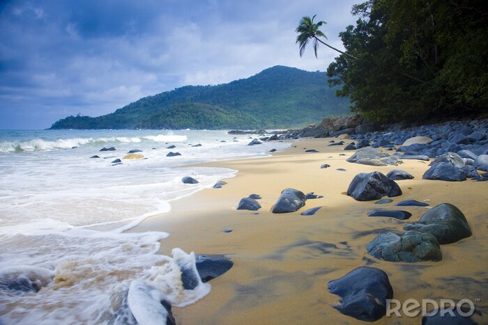 Fototapete Landschaft mit Steinen am Strand