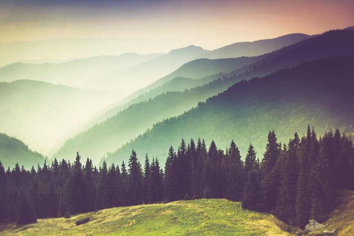 Fototapete Landschaftlich reizvolle bergketten