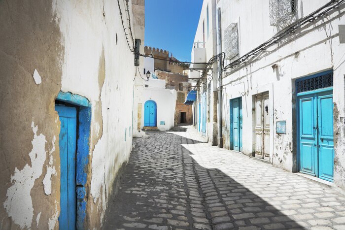 Fototapete Lange verwahrloste Gasse