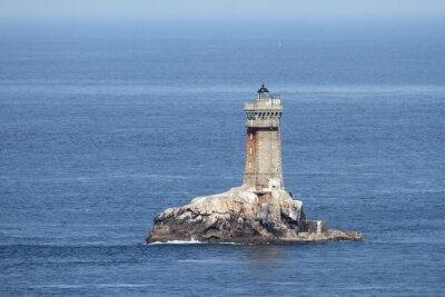 Fototapete Leuchtturm auf entfernter Insel