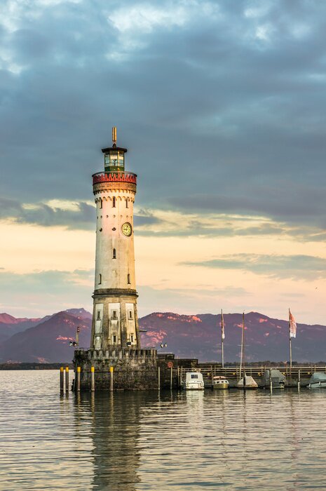 Fototapete Leuchtturm mit Uhr