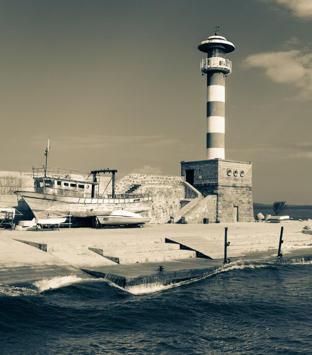 Fototapete Leuchtturm schwarz weiß auf Pier