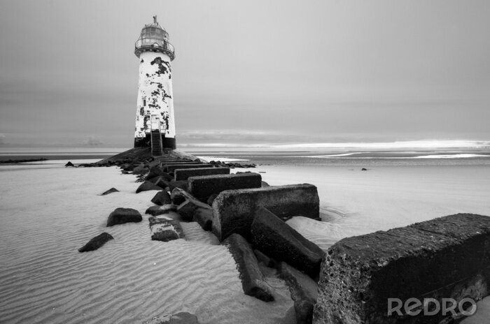 Fototapete Leuchtturm schwarz weiß auf Sand