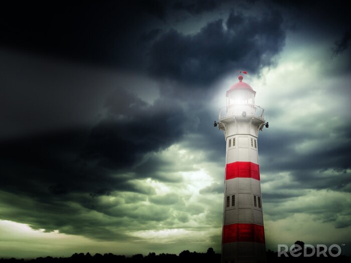 Fototapete Leuchtturm unter Gewitterwolken