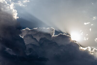 Fototapete Licht, das durch Wolken dringt
