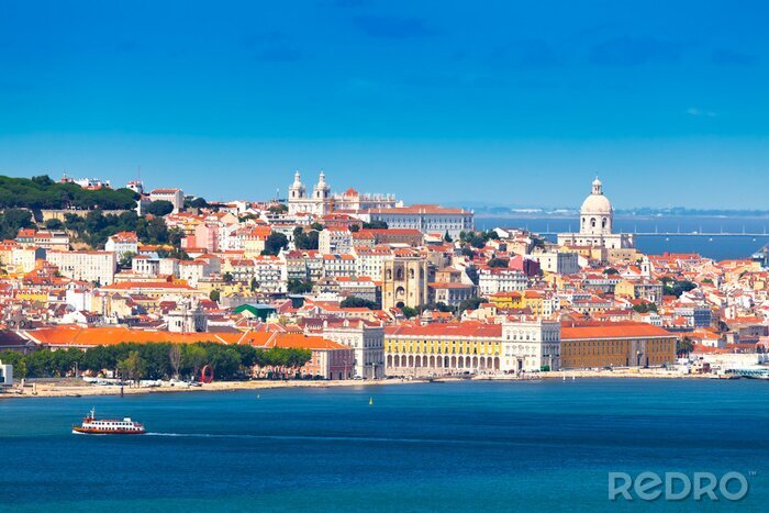 Fototapete Lissabon Skyline am sonnigen Tag
