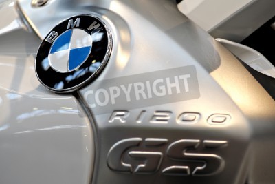 Fototapete Logo des Motorrades BMW