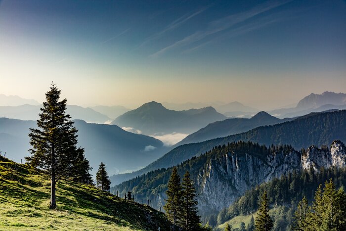Fototapete Malerische Berglandschaft bei Sonnenaufgang Alpen