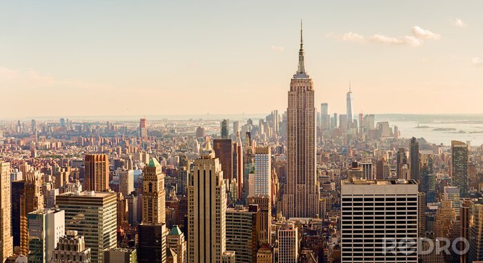 Fototapete Manhattan Midtown Skyline mit beleuchteten Wolkenkratzern bei Sonnenuntergang. NYC, USA