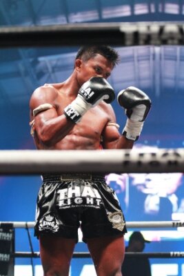 Fototapete Mann während eines Boxkampfs