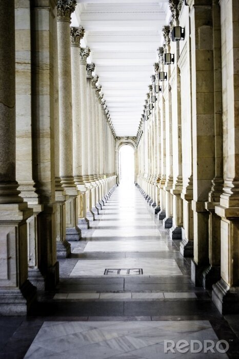 Fototapete Marmor-Tunnel mit Säulen
