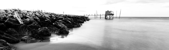 Fototapete Meer Schwarz-weißes und Küste