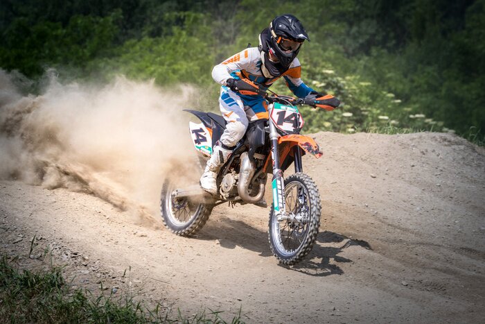 Fototapete Motocross auf der Straße