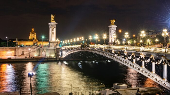 Fototapete Nächtliches Paris und Pont Alexandre III
