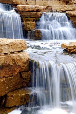 Natur mit Wasserfall