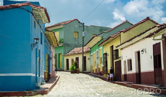 Fototapete Niedrige bunte Häuser auf Kuba