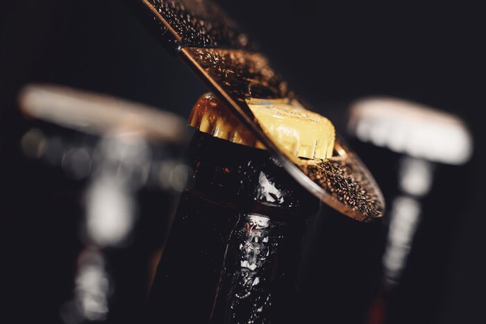 Fototapete Öffner Bierflaschen