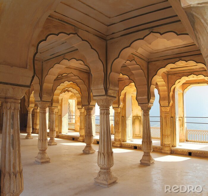 Fototapete Originelle Säulen in Palast