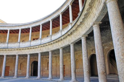 Fototapete Palast mit steinigen Säulen