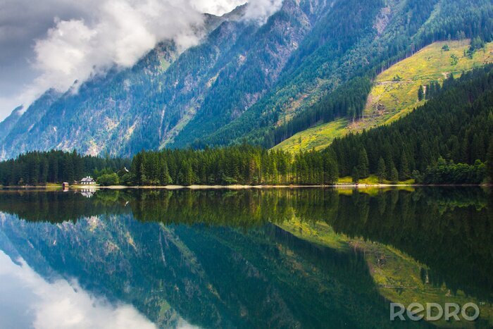 Fototapete Panorama als Spiegelbild der Berge im See