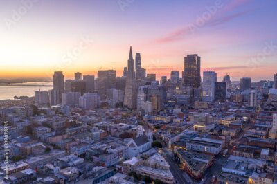 Fototapete Panorama der Metropole bei Sonnenuntergang