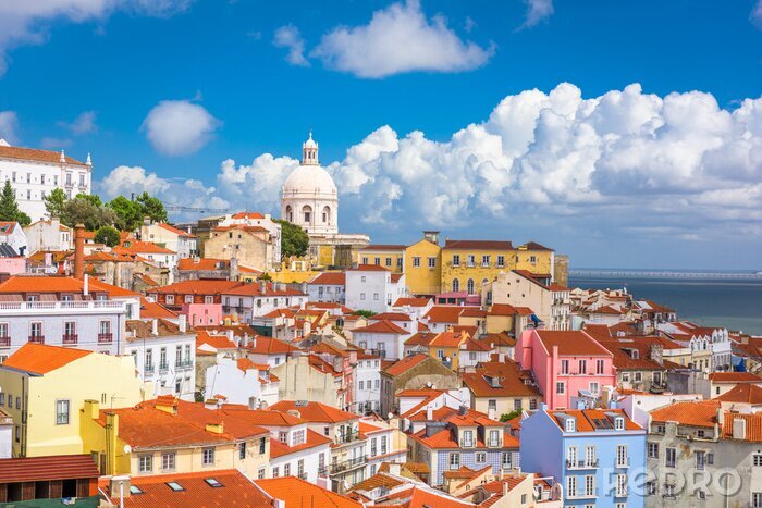 Fototapete Panorama farbenfroher Gebäude in Lissabon