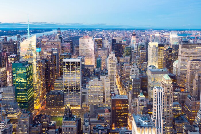 Fototapete Panorama von Wolkenkratzern bei Dämmerung