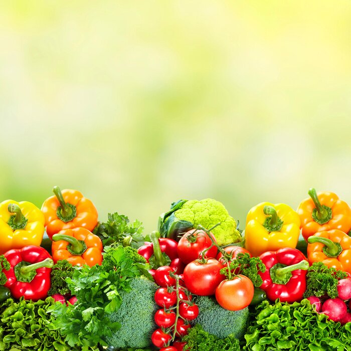 Fototapete Paprika mit Tomaten und Salat