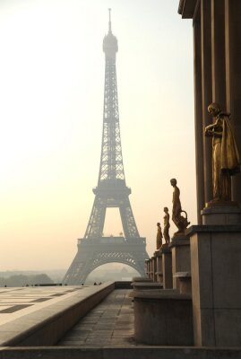 Fototapete Pariser Architektur im Nebel