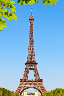 Fototapete Pariser Eiffelturm vor dem Hintergrund des Himmels