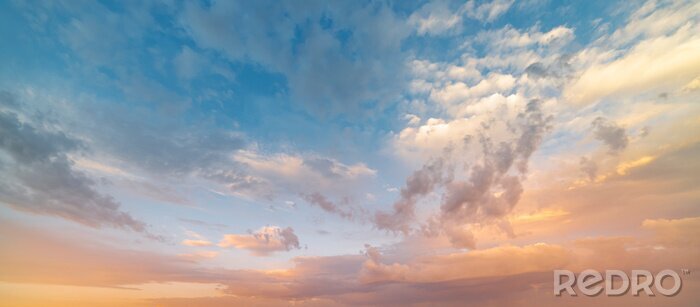 Fototapete Pastellfarbene Wolken am Himmel
