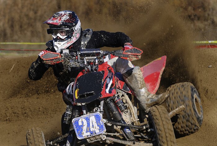 Fototapete Quad auf der Rennstrecke