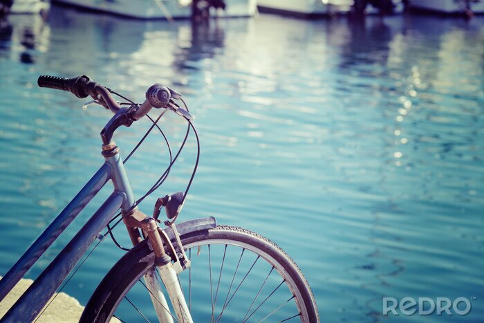 Fototapete Radfahren am Wasser