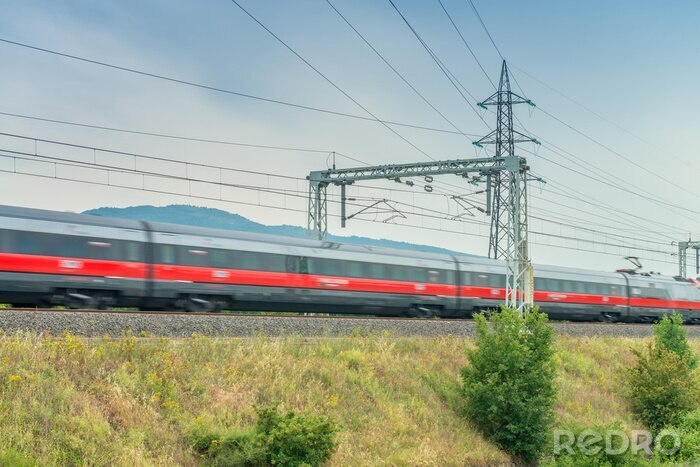 Fototapete Rasender moderner Zug