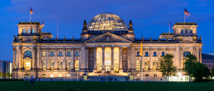 Fototapete Reichstagsgebäude am Abend