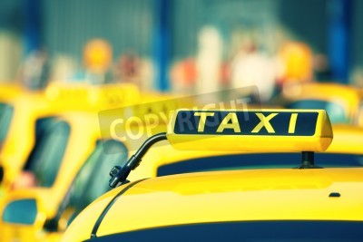 Fototapete Reihe von gelben Taxis
