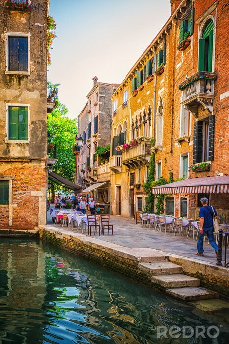 Fototapete Restaurants am Kanal in Venedig