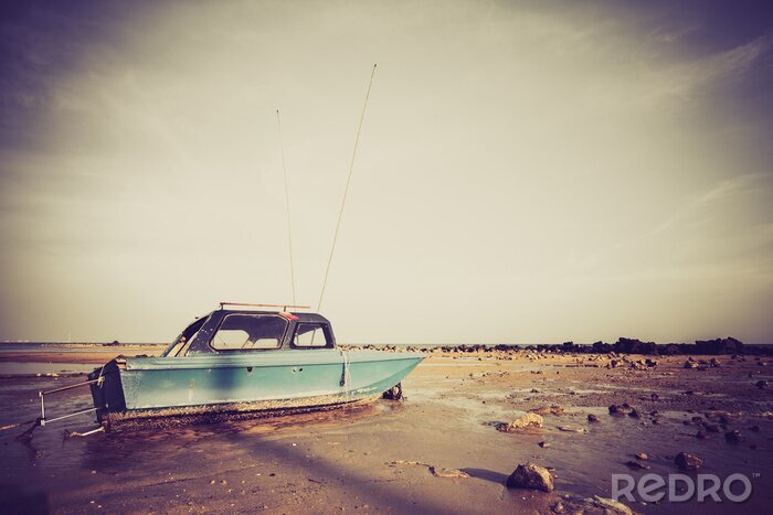 Fototapete Retro-Boot am Strand