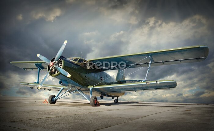 Fototapete Retro-Doppeldecker auf dem Flughafen Asphalt