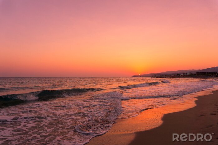 Fototapete Rosafarbener Sonnenaufgang am Meer