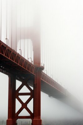 Fototapete Rote Brücke im Nebel
