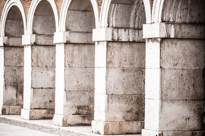 Fototapete Säulen aus Betonblöcken