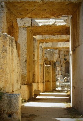 Fototapete Säulen im antiken spanischen Tempel
