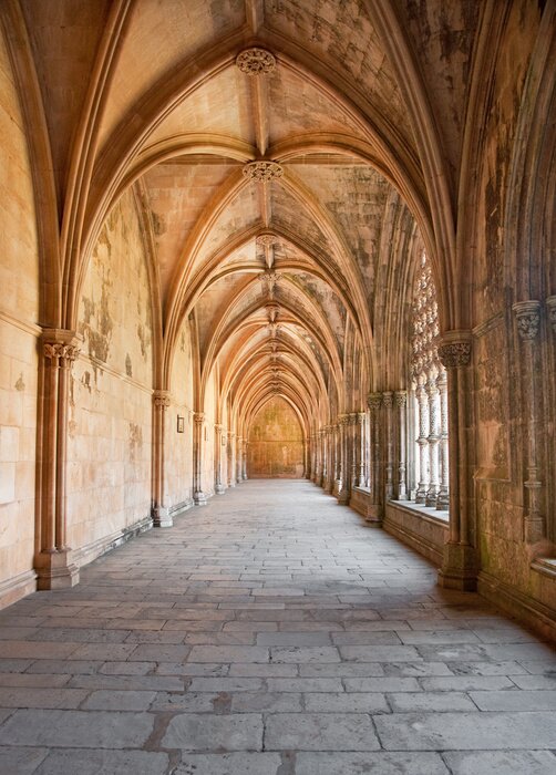 Fototapete Säulen in historischer Kathedrale